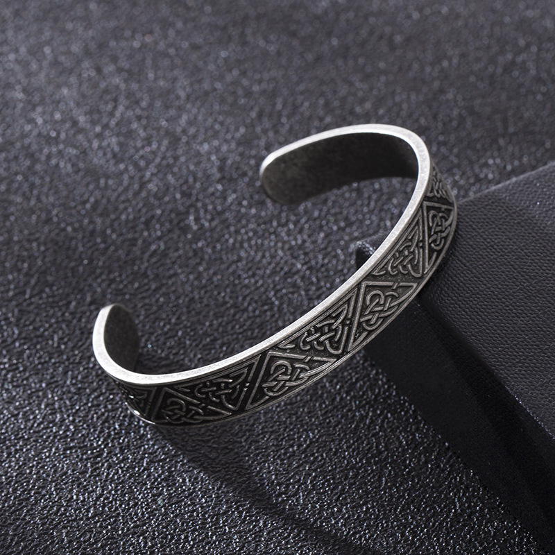 Vintage Fashion Jewelry Necklaces - Retro Silver Stainless Steel Cube Pendant