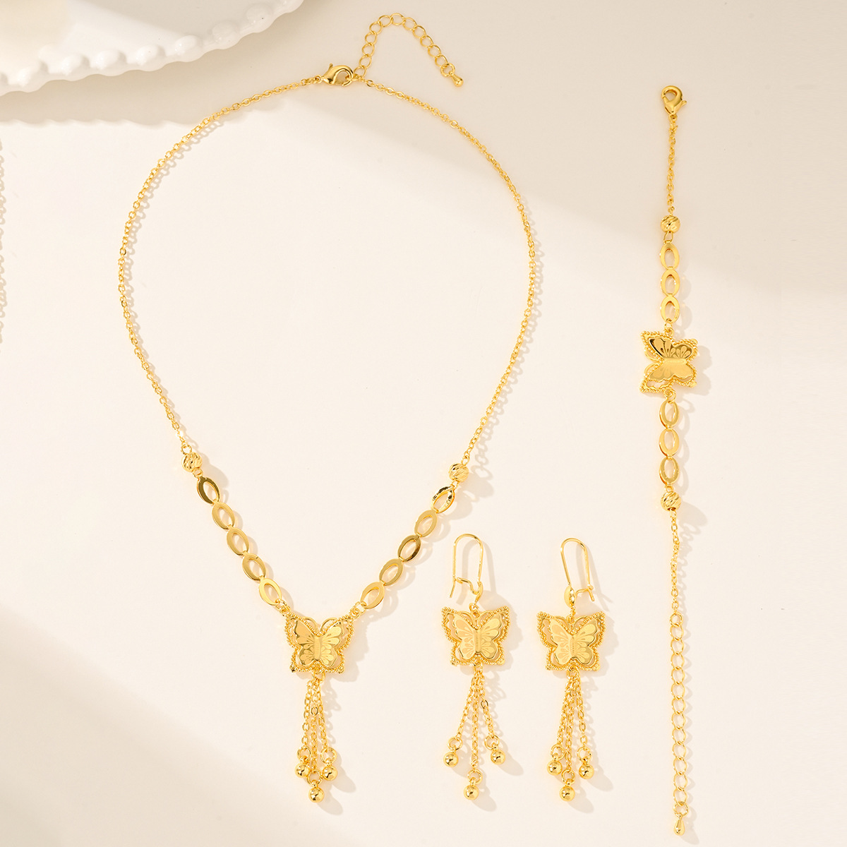 Dubai Fashion Butterfly Jewelr - огляд і ціна Vintage Fashion Jewelry Necklaces