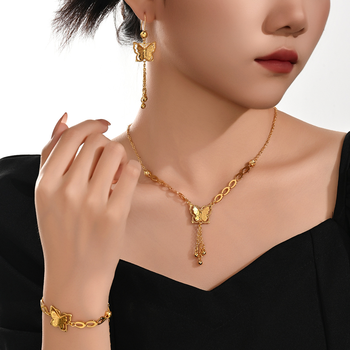 Dubai Fashion Butterfly Jewelr - огляд і ціна Vintage Fashion Jewelry Necklaces