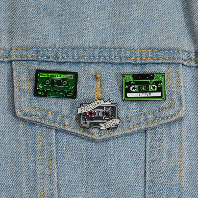 90s Retro Cassettes Enamel Pin - огляд і ціна Vintage Fashion Archive
