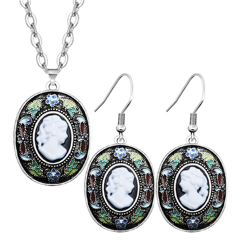 Vintage Look Lady Queen Cameo  - огляд і ціна Vintage Fashion Queen